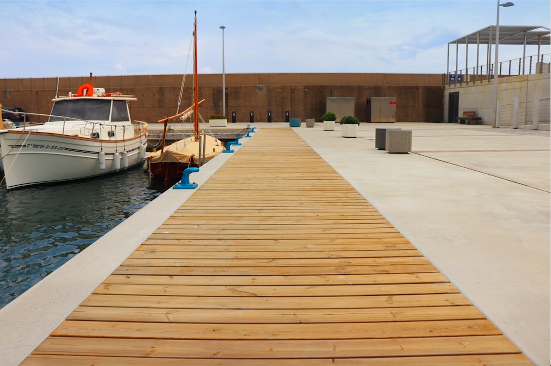 Espacios públicos - Club Náutico l'Estartit