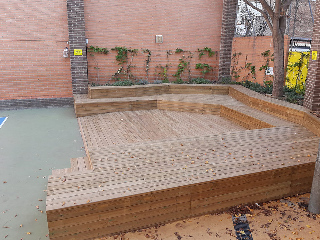 Espacios públicos - Escola Auró