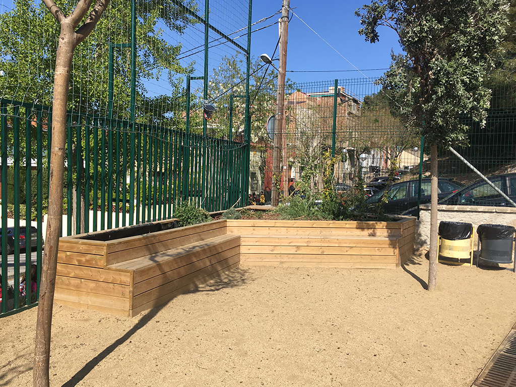 Espacios públicos - Escola Font d'en Fargas