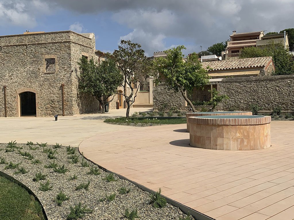 Tarimas de exterior - Aigües de Vilajuïga