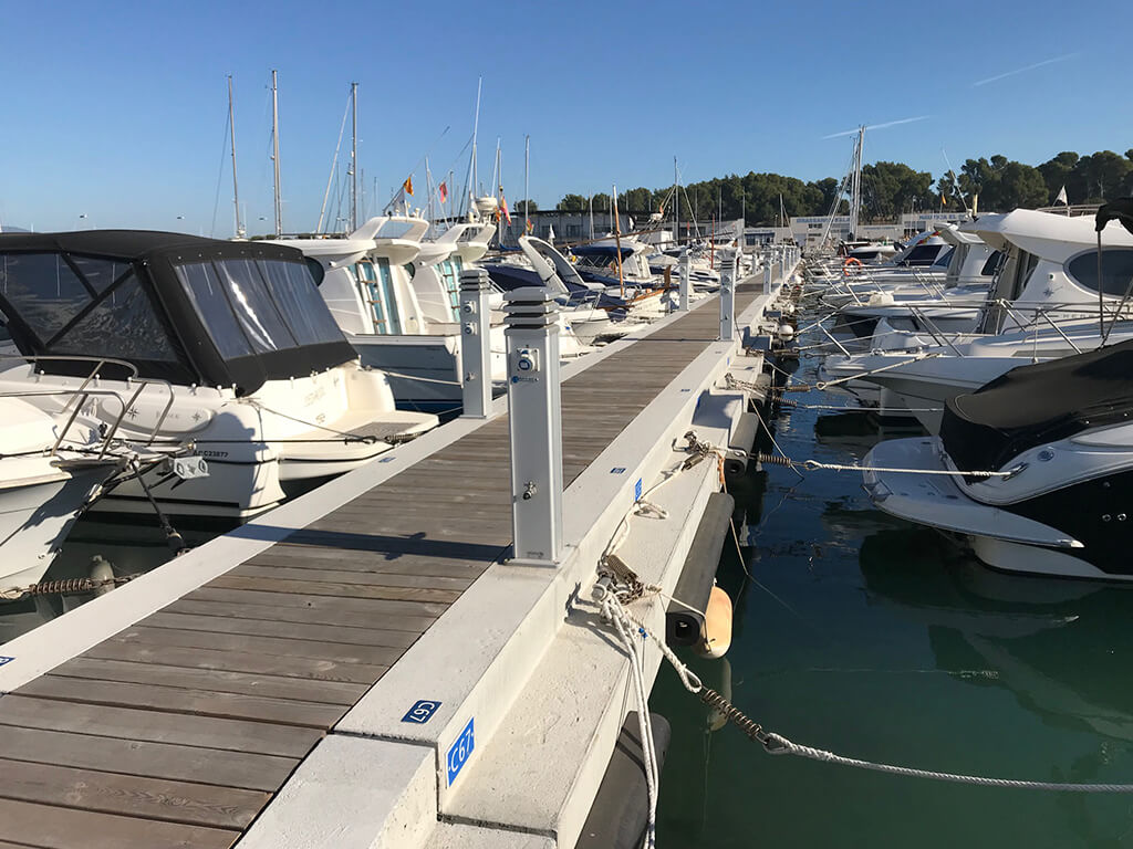 Espacios públicos - Club Náutico l'Escala