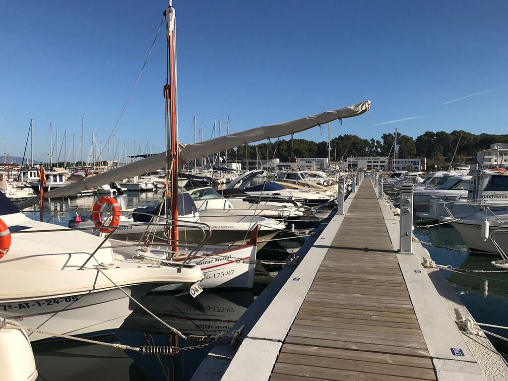 Espacios públicos - Club Náutico l'Escala