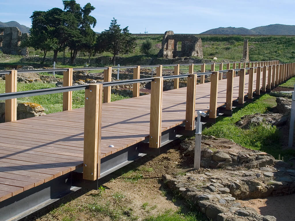 Tarimas de exterior - Ciutadella de Roses