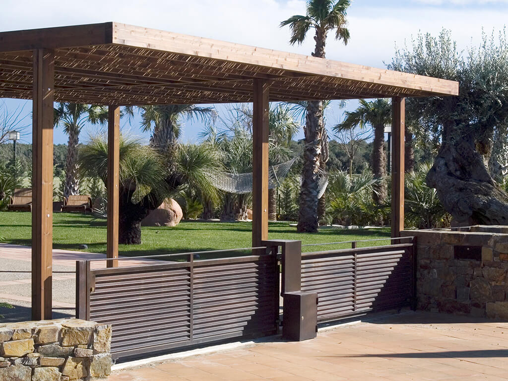 Pérgolas de madera - Casa Beni