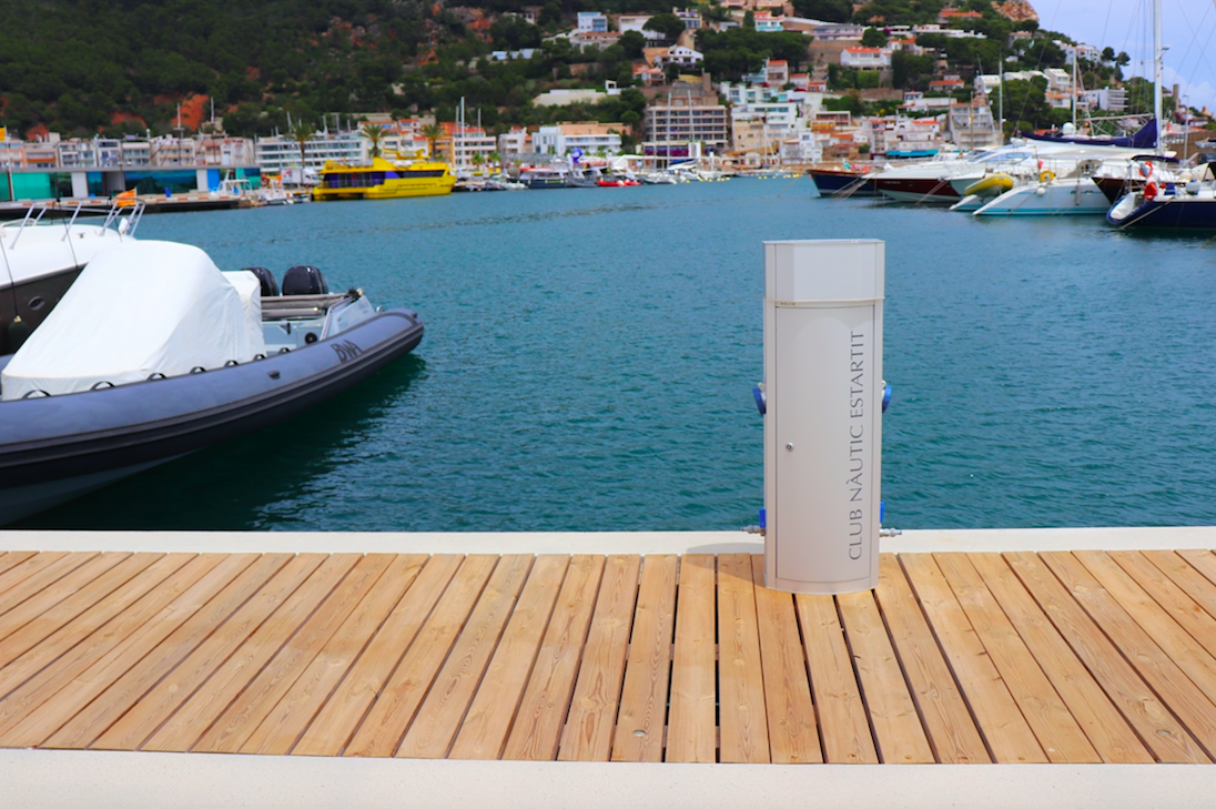 Espacios públicos - Club Náutico l'Estartit