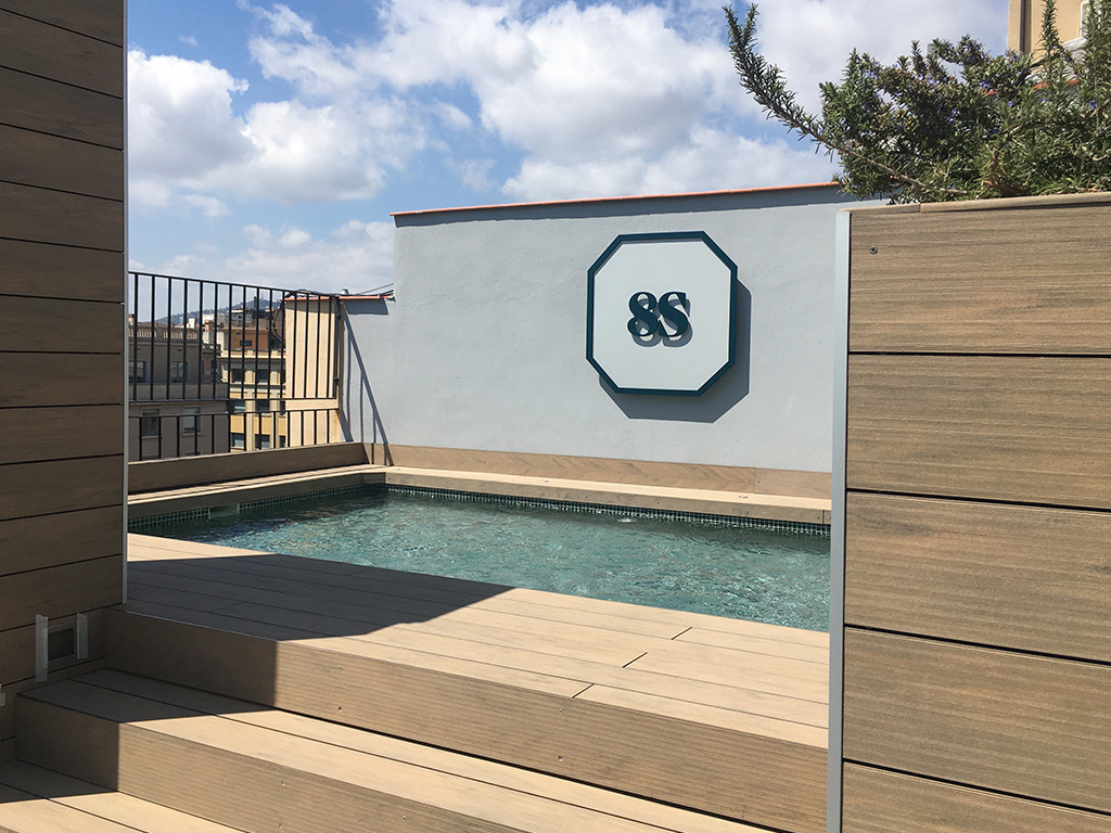 Tarimas de exterior - 8 Sides Apartments